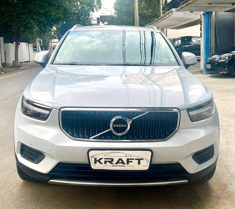 VOLVO XC40 2.0 T4 GASOLINA MOMENTUM GEARTRONIC